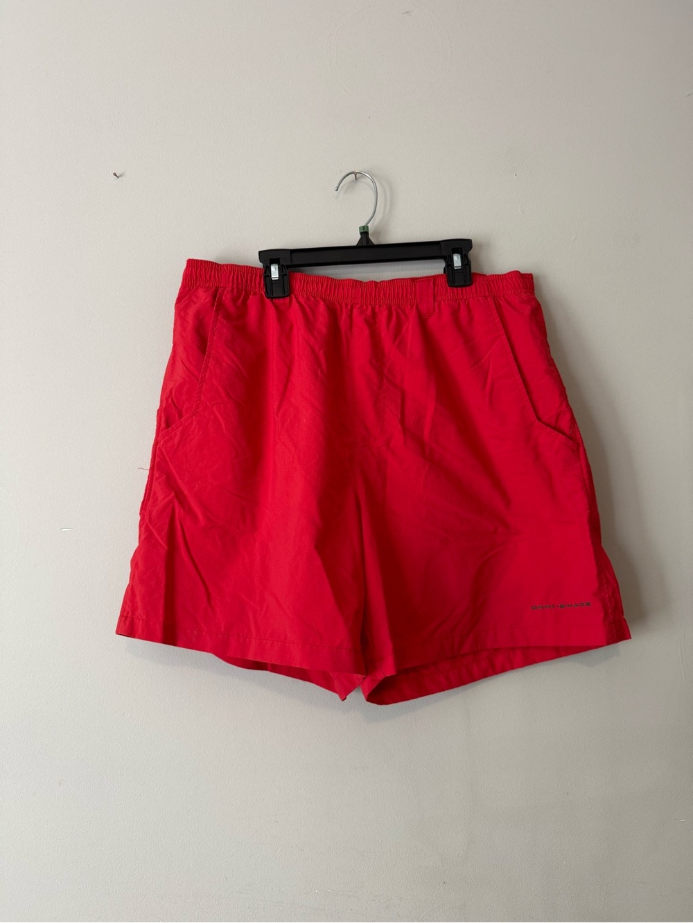 Columbia PFG Men’s Red Omni-Shade Shorts